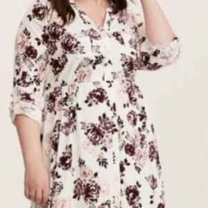 Torrid size 5 button down chalis dress NWT